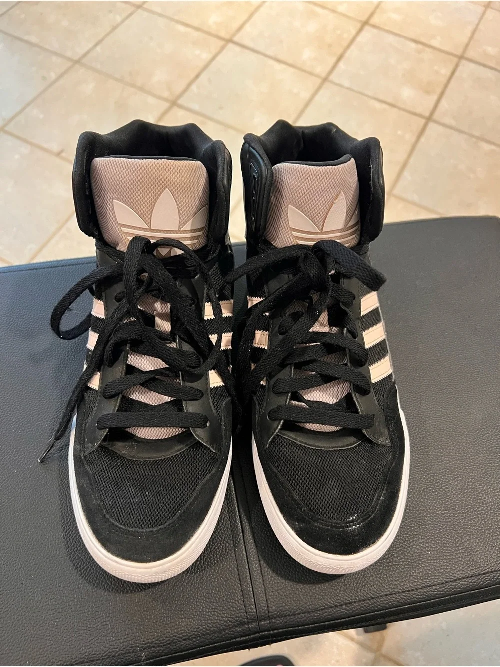 Women's 9 Adidas Originals Extaball Up sneakers - black/light pink colorway - Picture 2 of 5